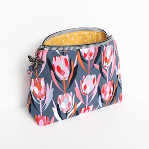 Bolsa de maquillaje con diseño de flores nativas australianas, neceser, estuche para lápices o bolsa con cremallera para viajes, almacenamiento o regalos.