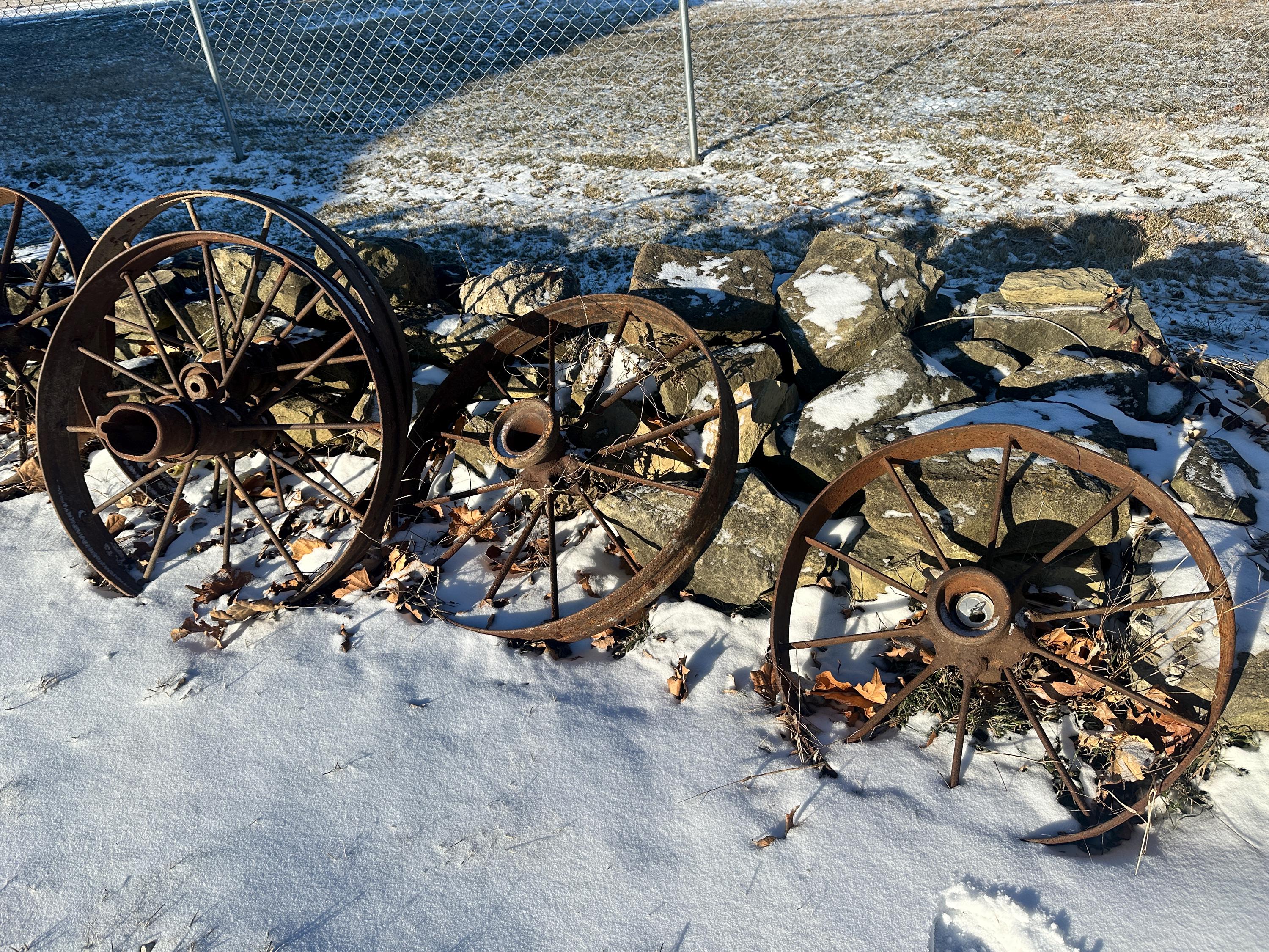 8 Old Metal Wagon & Buggy Metal Wheels, Rustic Primitive Antique ...