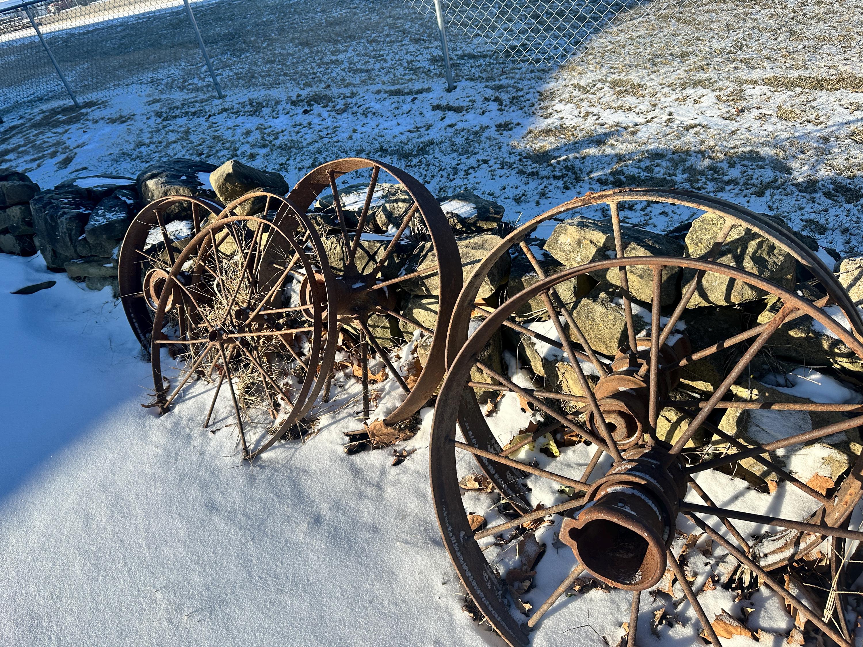 8 Old Metal Wagon & Buggy Metal Wheels, Rustic Primitive Antique ...