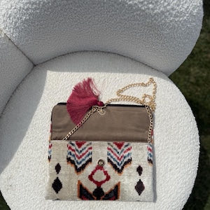 Velvet Ikat Clutch Bag, Handwoven Purse, Magnetic Snap, Silk Tassel, Velvet Evening Bag, Modern Clutch bag, Colorful Clutch Bag, Ikat Bag