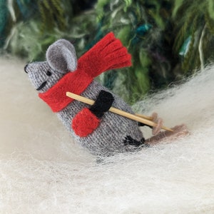 Skiing mouse, waldorf mouse, mouse ornament, winter mouse, skier gift