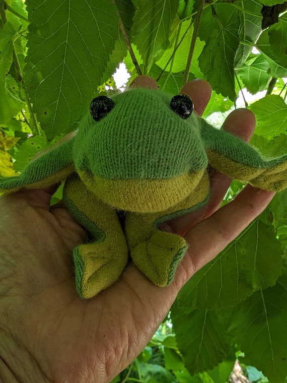 Toy Waldorf Frog, Stuffed Frog, Plush Frog, Kid's Stuffed Toy