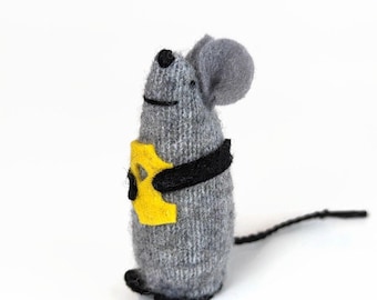 stuffed toy mouse, mouse and cheese, waldorf mouse, toy mouse, keepsake mouse, mouse ornament, mini plush mouse