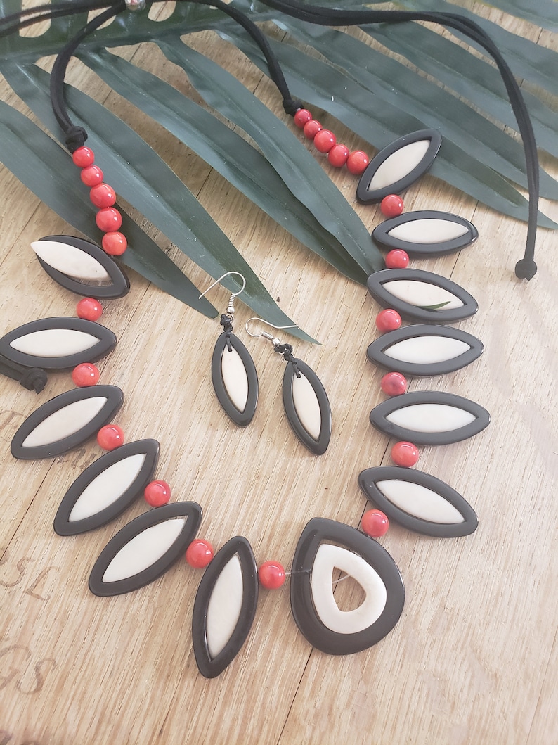 Tagua nut leaves necklace Nested leaves necklace black /& white Tagua Blues necklace Boho chic tagua necklaceGifts for mom