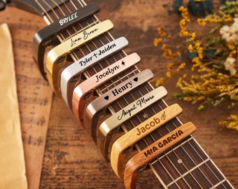 Personalisierte E-Gitarre: Gravierte Holzmaserung, Musiker Geschenk