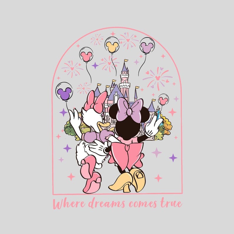K&ouml;nnte beinhalten: Eine rosa und lila Illustration von Minnie Mouse und Daisy Duck, die vor einem rosa und lila Schloss mit Feuerwerk und Ballons stehen. Der Text "Where dreams comes true" befindet sich unter dem Bild.