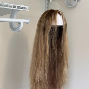 The Acrylic Wig Hanger