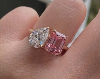 4KT Pear & Pink Emerald Diamond Toi et Moi Ring 2 Stone Moissanite Engagement Ring Birthstone Anniversary Ring Moissanite Toi et Moi Ring