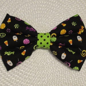 Halloween Candy Dog Cat Bow Tie: Easy Collar Attachment