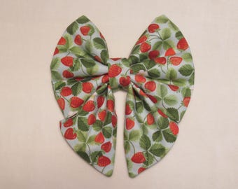 Strawberry Patch Dog Cat Lady Sailor Bow Tie: Easy Collar Attachment