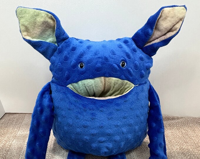 Munch the Nibble Monster, Cuddly Plush Monster, Stuffed Plushie Creature Soft Toy for Everyone