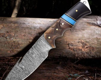 Handmade Damascus Steel Hunting Knife: Rosewood Handle, Leather Sheath