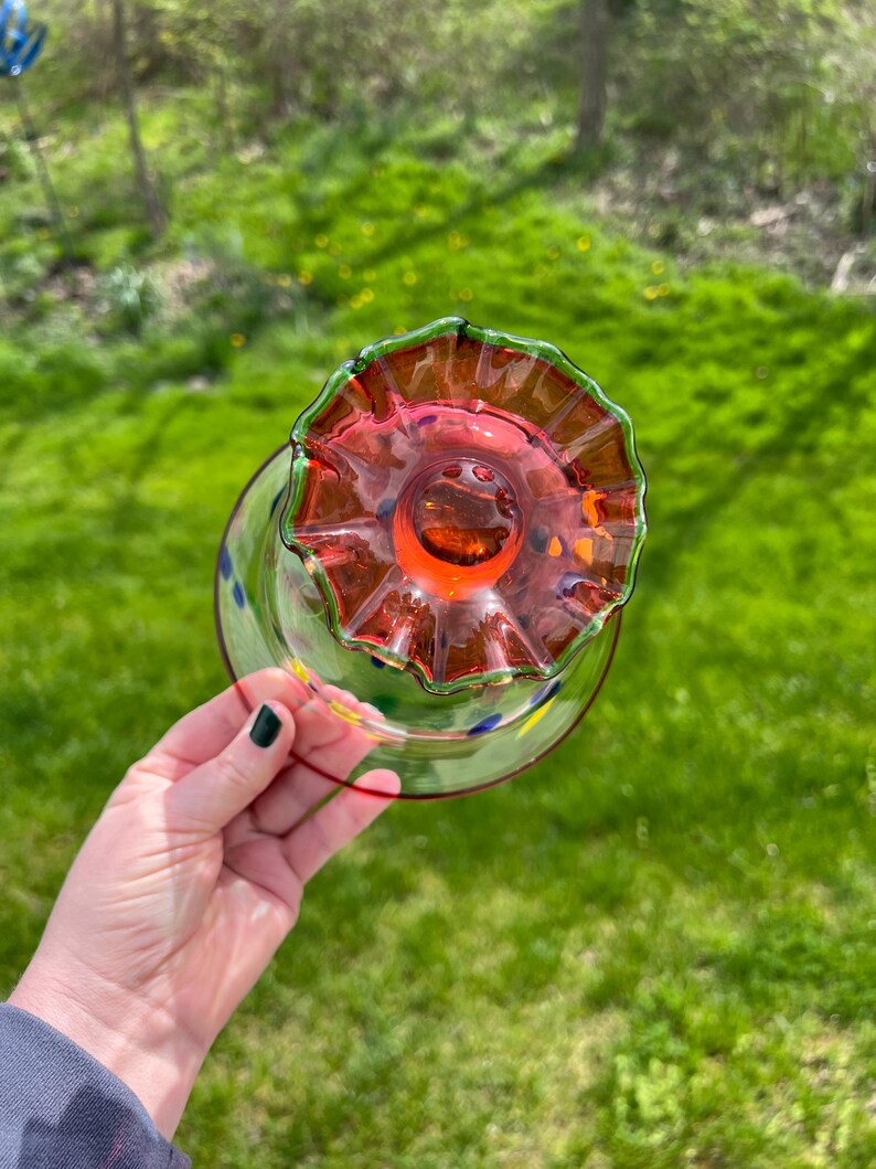 SÄLLSYNT Vintage MacKenzie Childs Smält Konfetti Konstglas Piedestal Skål Godisfat bild 8
