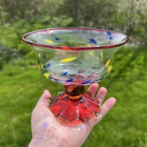 SÄLLSYNT Vintage MacKenzie Childs Smält Konfetti Konstglas Piedestal Skål Godisfat bild 1