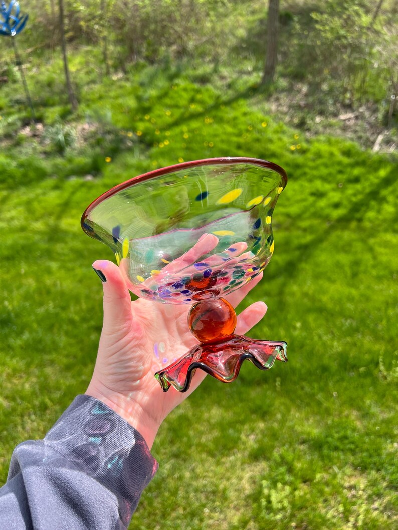 SÄLLSYNT Vintage MacKenzie Childs Smält Konfetti Konstglas Piedestal Skål Godisfat bild 7