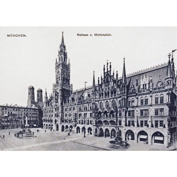 Retro postcard / Munich / Town Hall and Marienplatz / around 1908