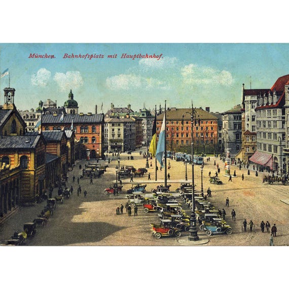 Retro postcard / Munich / train station / around 1915