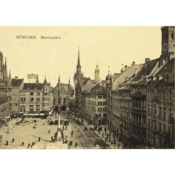 Retro postcard / Munich / Marienplatz