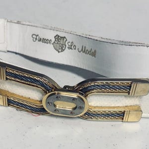Finesse la model - Etsy 日本