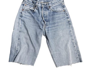 Y2K Levi's 501 Denim Shorts Womens 27 Button Fly Raw Hem Cut Off Bermuda Casual