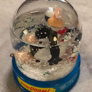 Carlton Cards 2003 Opus n’ Bill SNOW DOOM Ornament Pinguin Bloom County