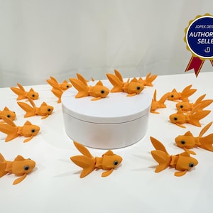 Flexi Goldfish Articulated Fidget | Flexi Figurine | 3 Sizes 3 to 7 In | Colored Figure | 3D Printed | Decor | Cute Art | Goldfish  | D7 |
