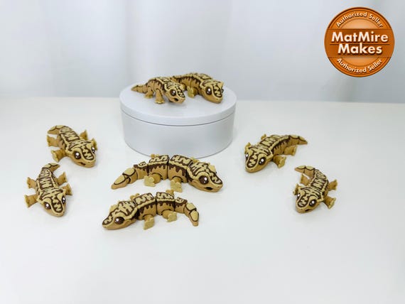 Crested Gecko | Flexi Figurine | 2 Sizes | Colored Figure | 3D Printed | Decor | Cute Art | Gifts |