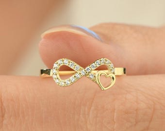 Diamond Infinity 14k Gold Ring, Heart Love Design