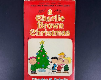 A0041 A Charlie Brown Christmas Collect Peanut Book / Frist Edition Full Color/ Good Vintage Condition