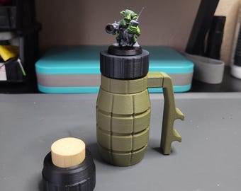 Miniature Painting Handle | Magnetic Rotating 3D Printed Paint Grenade Grip | for Tabletop gaming | Miniatures or Small Models