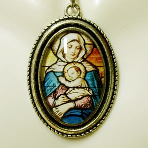 Madonna and child stained glass window pendant and chain - AP26-158