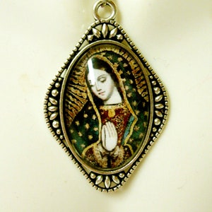 Our Lady of Guadalupe pendant and chain - AP26-343