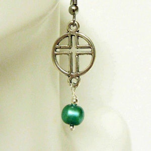 Seafoam pearl and cross earrings - E1905