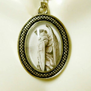 Archangel Michael pendant and chain - AP05-455