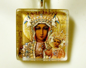 Black Madonna and child pendant with chain -  GP02-198