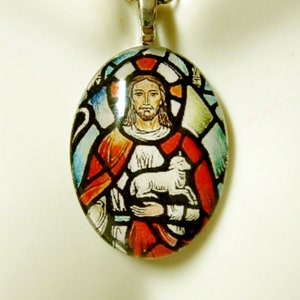 Christ the good shepherd stained glass window pendant with chain - GP04-019 cameo style