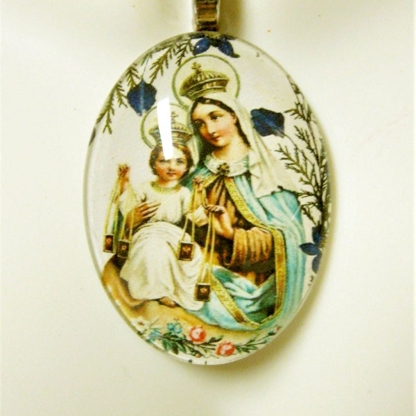 Our Lady of Mount Carmel pendant with chain - GP04-050 cameo style