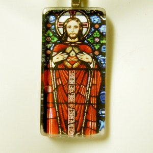 Sacred heart of Christ stained glass window pendant with chain - GP01-032