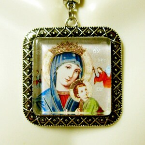Our Lady of Perpetual Help pendant and chain - AP24-002