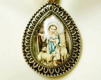 Christ child with lambs pendant with chain - AP15-131