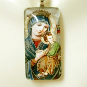 Our lady of perpetual help pendant with chain - GP12-187