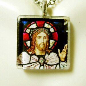 Christ pendant with chain - GP02-025