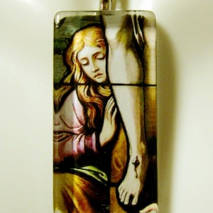 Saint Mary Magdalena pendant with chain - GP12-245