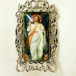 Divine Mercy pendant with chain - AP12-323
