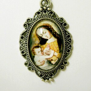 Ciondolo Madonna con bambino con catena - AP04-242 - Scuola di Cusco