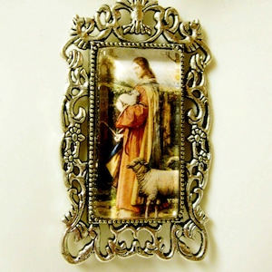 Christ the good shepherd pendant with chain - AP12-338
