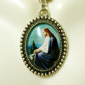 Christ on the Mount of Olives pendant and chain - AP05-314