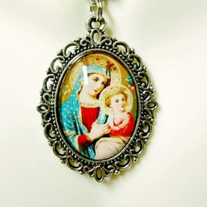 Our Lady of Perpetual Help pendant and chain - AP05-259