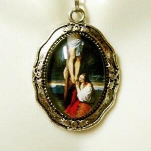 Saint Mary Magdalene pendant and chain - AP05-340