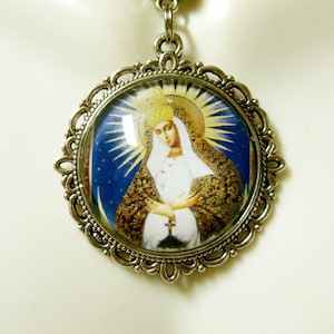 Our Lady of the Gate of Dawn pendant and chain - AP05-436